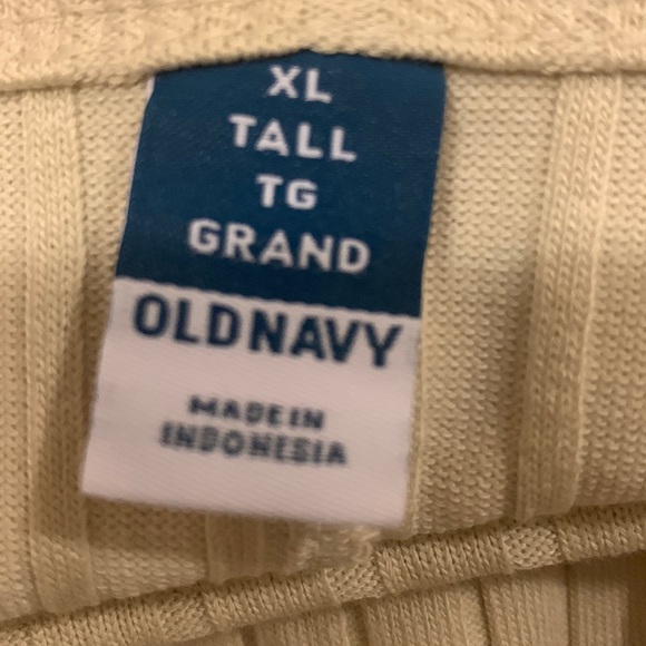 Fitted Scoop-Neck Rib-Knit Mini Dress - Picture 4 of 8